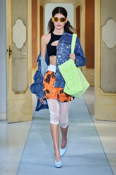 Look 31